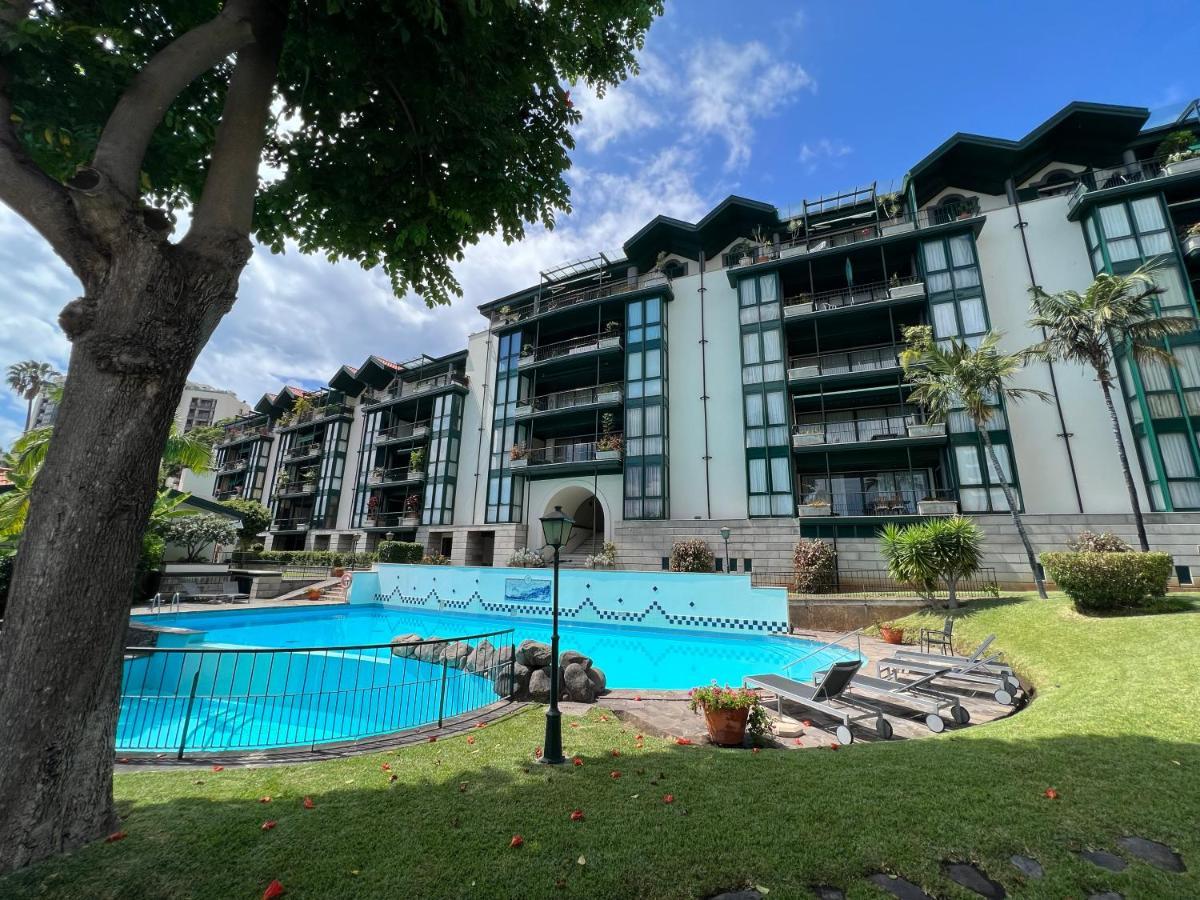 Luxury Oceanfront At Reid'S Gardens Apartamento Funchal  Exterior foto