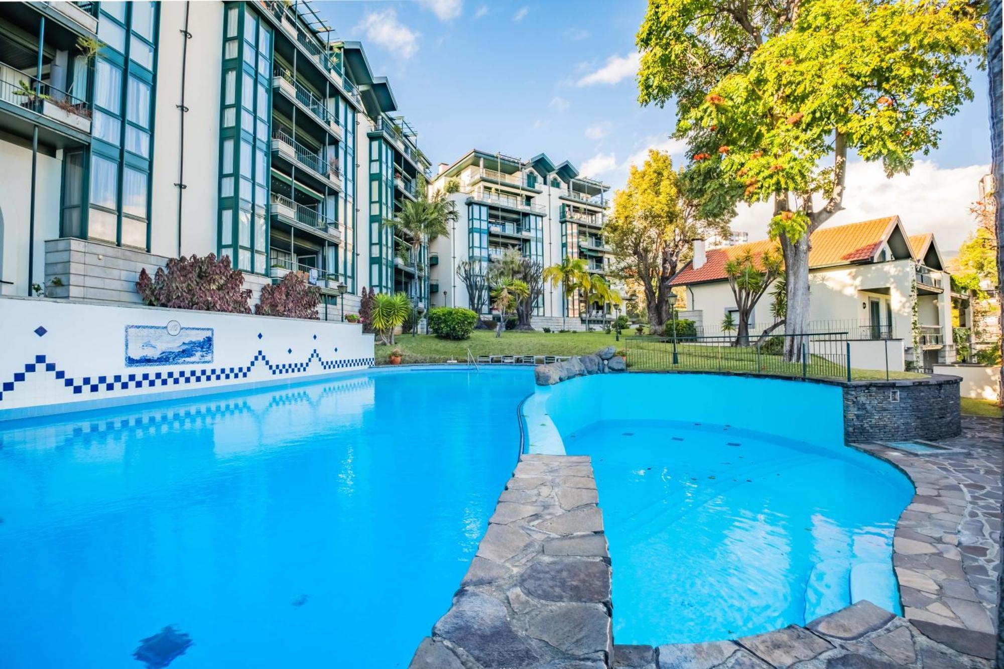 Luxury Oceanfront At Reid'S Gardens Apartamento Funchal  Exterior foto